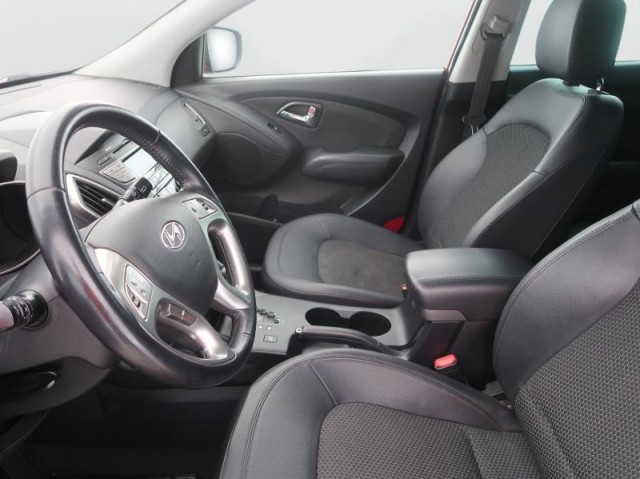 Hyundai ix35  2.0 CRDi 
