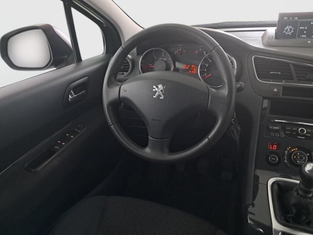 Peugeot 5008  1.6 HDi 