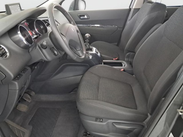 Peugeot 5008  1.6 HDi 