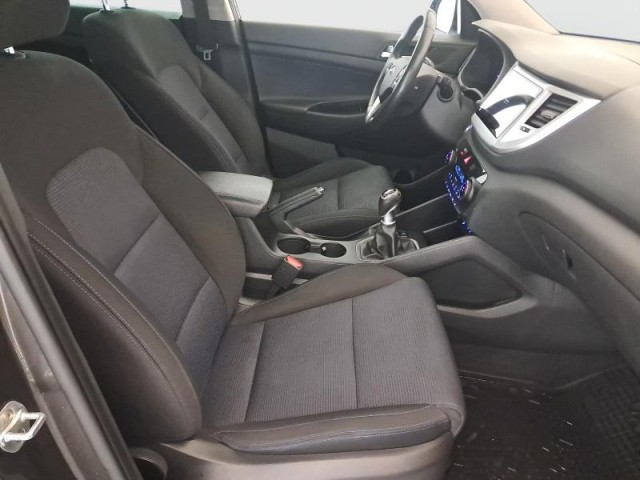 Hyundai Tucson  2.0 CRDi 