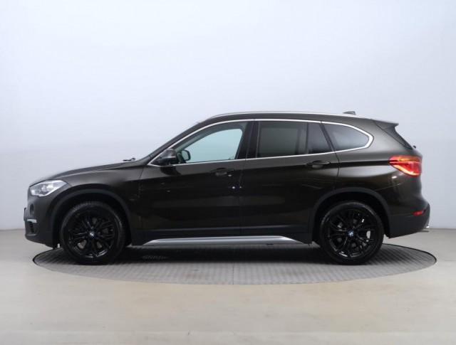 BMW X1  sDrive20i 