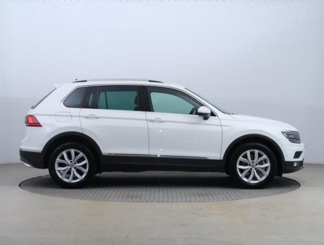 Volkswagen Tiguan  2.0 TSI Highline