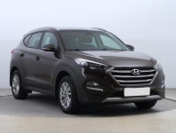 Hyundai Tucson  1.7 CRDi Trikolor