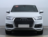 Audi Q7  3.0 TDI S-Line