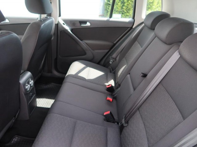 Volkswagen Tiguan  2.0 TDI 