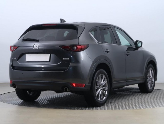 Mazda CX-5  2.5 Skyactiv-G Revolution