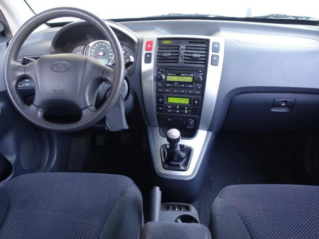 Hyundai Tucson  2.0 i 