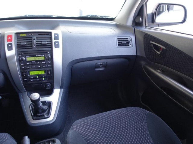 Hyundai Tucson  2.0 i 