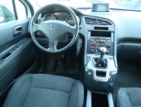 Peugeot 5008  1.6 HDi 