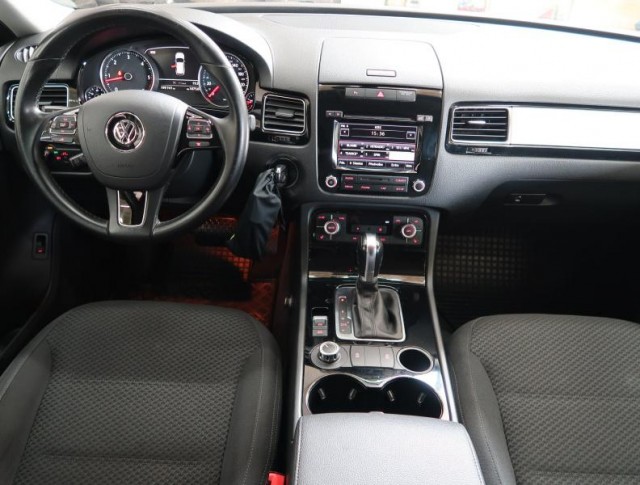 Volkswagen Touareg  3.0 TDI 