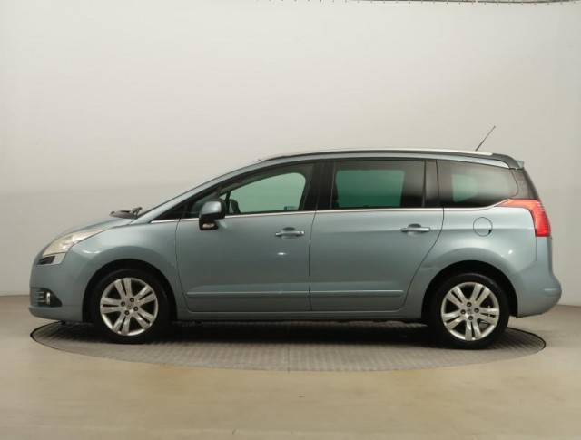 Peugeot 5008  1.6 HDi 