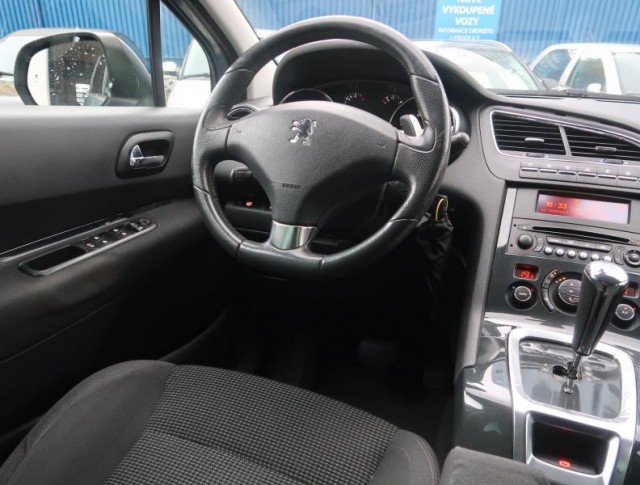 Peugeot 5008  1.6 HDi 