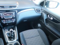 Nissan Qashqai  1.2 DIG-T 