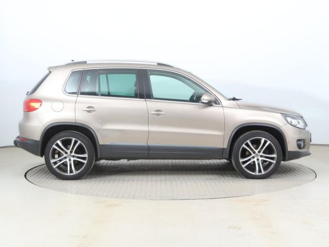 Volkswagen Tiguan  2.0 TDI 