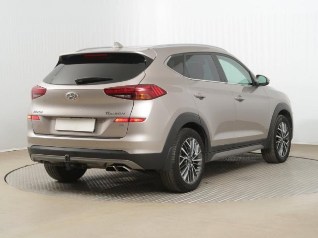 Hyundai Tucson  2.0 CRDi 