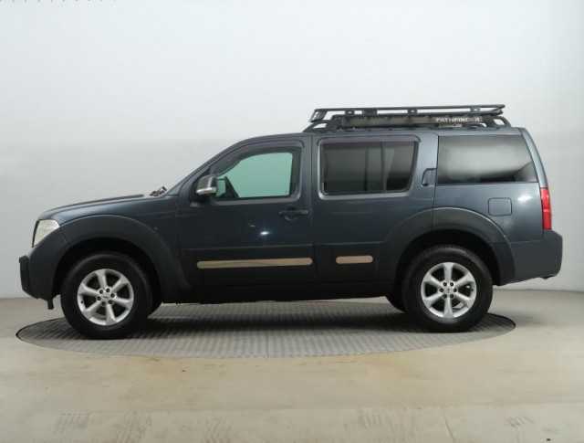 Nissan Pathfinder  2.5 dCi 