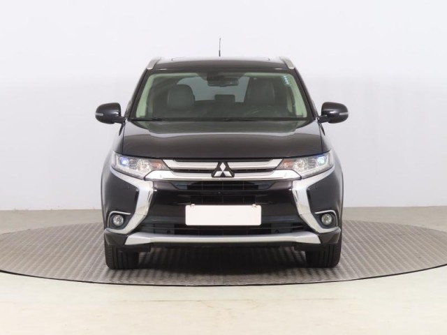 Mitsubishi Outlander  2.0 