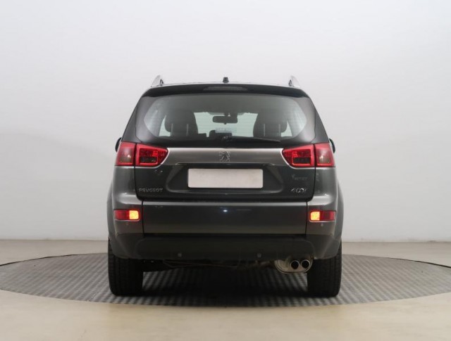 Peugeot 4007  2.2 HDI 