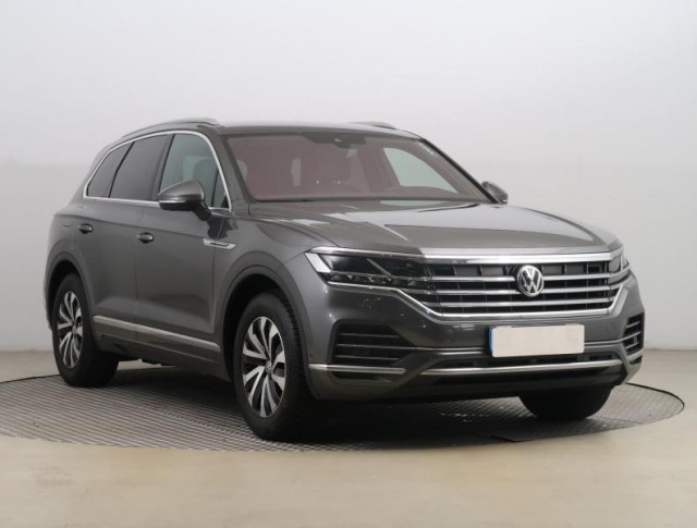 Volkswagen Touareg  3.0 TDI 