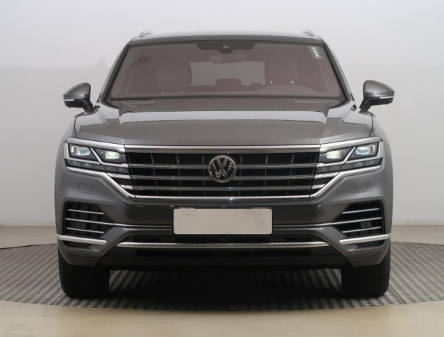 Volkswagen Touareg  3.0 TDI 