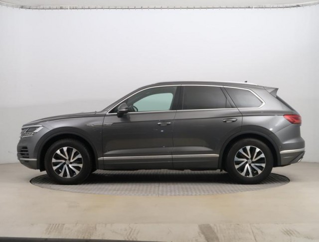Volkswagen Touareg  3.0 TDI 