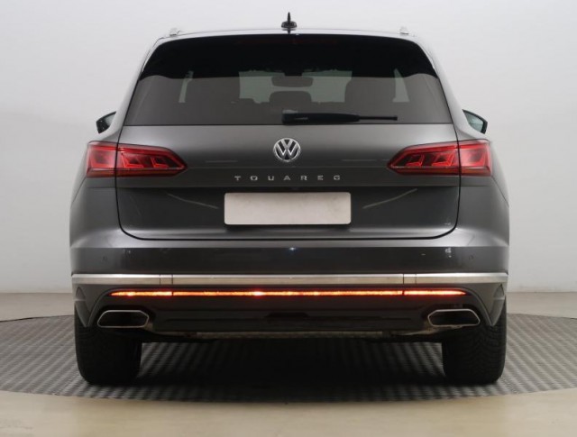 Volkswagen Touareg  3.0 TDI 