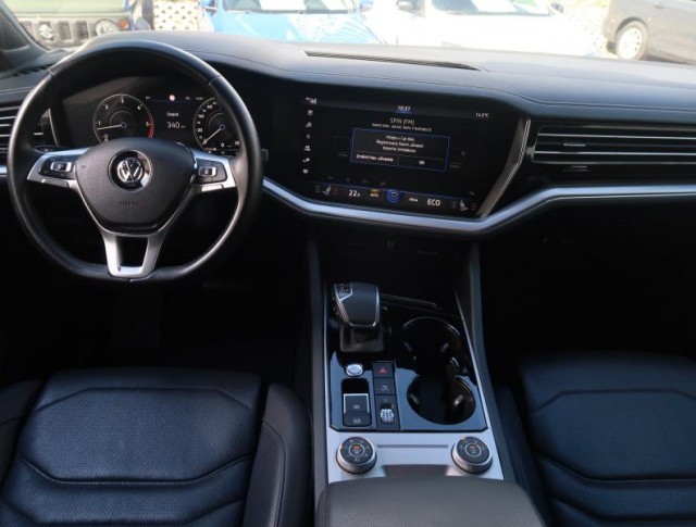 Volkswagen Touareg  3.0 TDI 