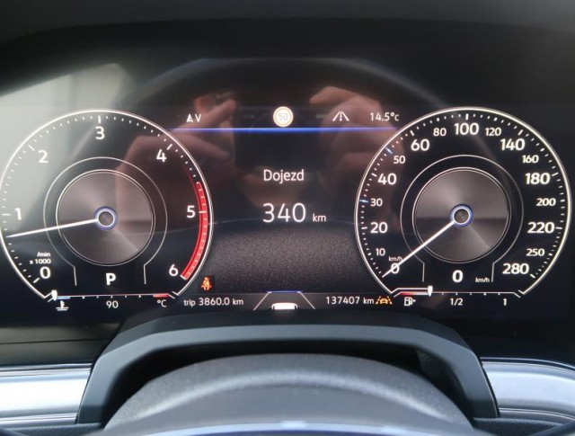 Volkswagen Touareg  3.0 TDI 