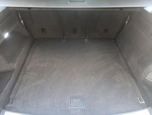 Volkswagen Touareg  3.0 TDI 