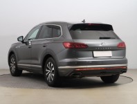 Volkswagen Touareg  3.0 TDI 