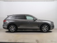 Volkswagen Touareg  3.0 TDI 