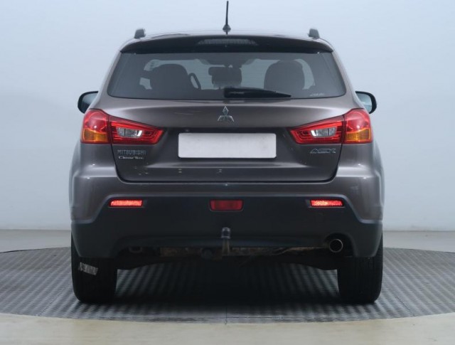 Mitsubishi ASX  1.8 DI-D MIVEC 