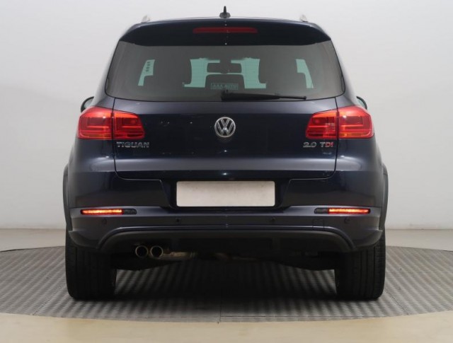Volkswagen Tiguan  2.0 TDI Sport