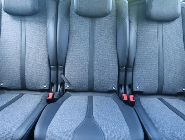 Peugeot 5008  1.5 BlueHDi 