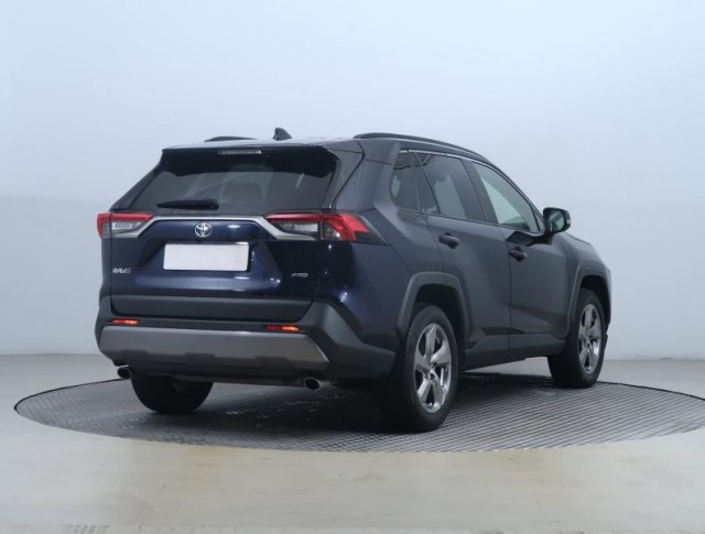 Toyota RAV 4  2.0 Valvematic 