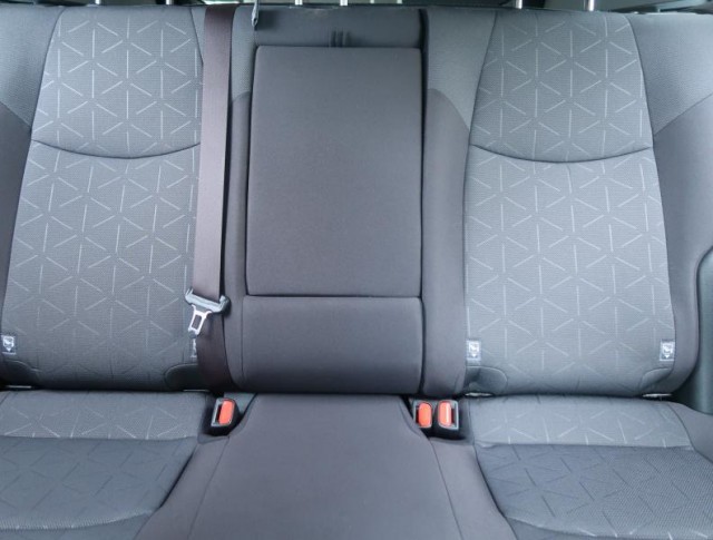 Toyota RAV 4  2.0 Valvematic 