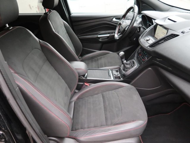 Ford Kuga  2.0 TDCi ST-Line