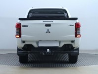 Mitsubishi L200  2.2 DI-D Invite