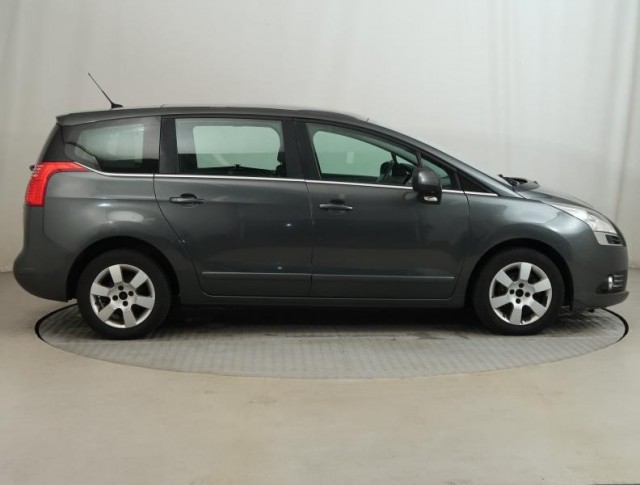 Peugeot 5008  1.6 HDi Access