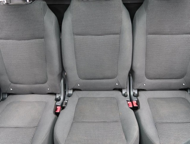 Peugeot 5008  1.6 HDi Access