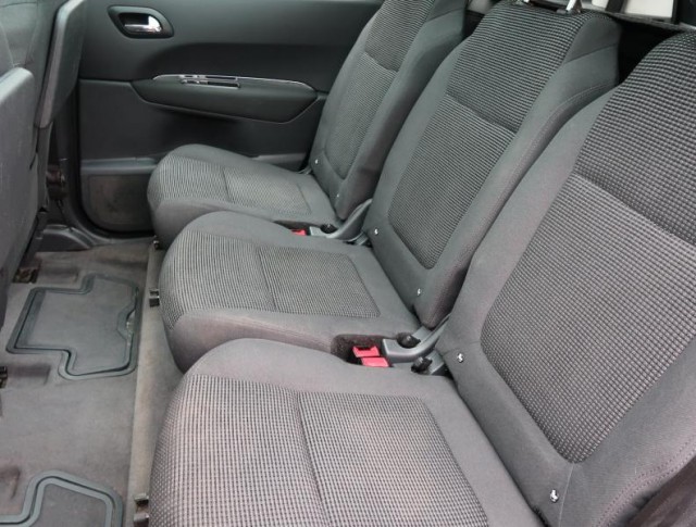 Peugeot 5008  1.6 HDi Access