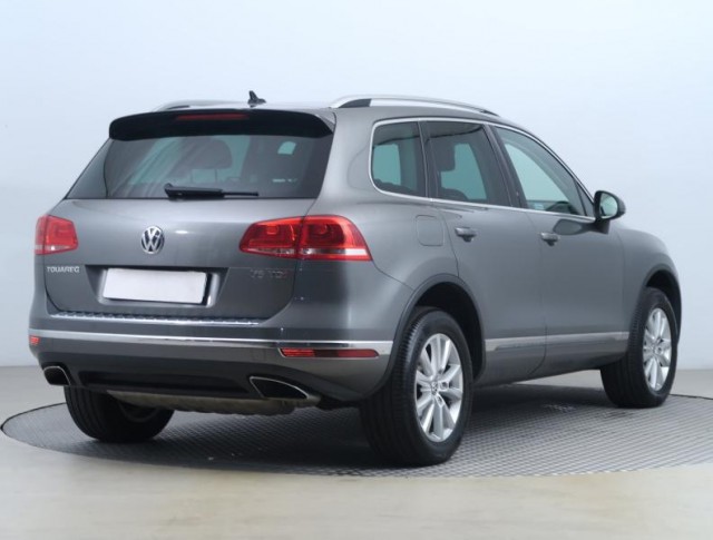 Volkswagen Touareg  3.0 TDI Business
