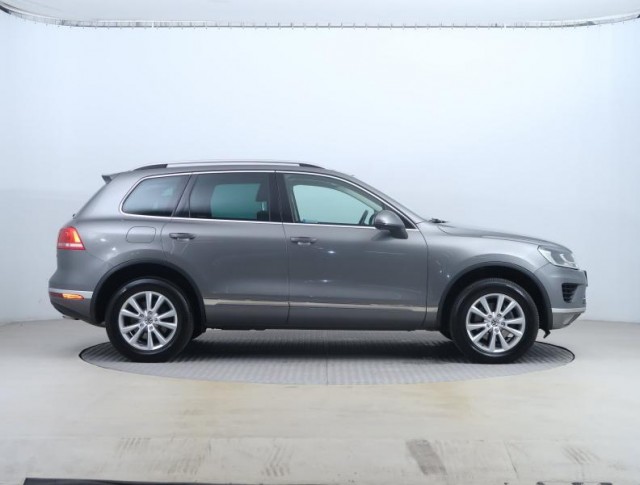 Volkswagen Touareg  3.0 TDI Business