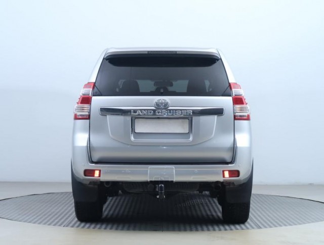 Toyota Land Cruiser  2.8 D-4D 
