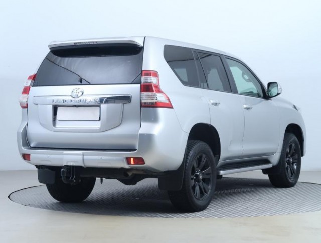 Toyota Land Cruiser  2.8 D-4D 