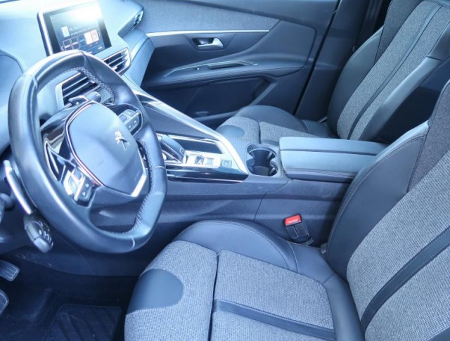 Peugeot 3008  1.6 PureTech Allure