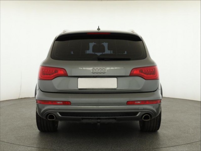 Audi Q7  3.0 TDI S-Line