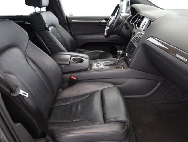Audi Q7  3.0 TDI S-Line
