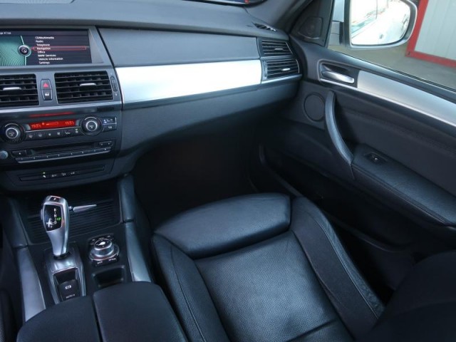 BMW X6  xDrive40d 
