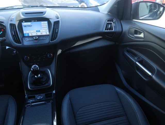 Ford Kuga  1.5 EcoBoost Titanium